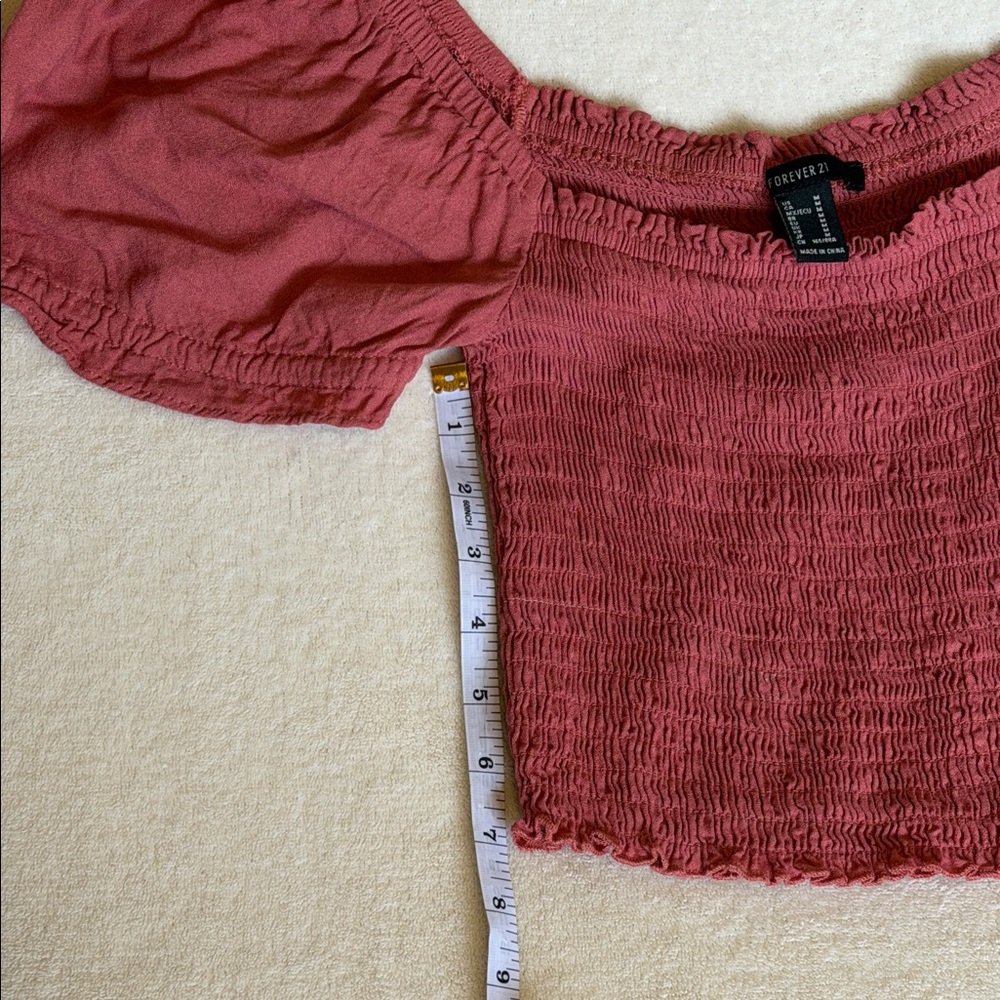 Forever 21 Rose Smocked Off-Shoulder Puff‎ Sleeve Crop Top Med - Picture 3 of 4